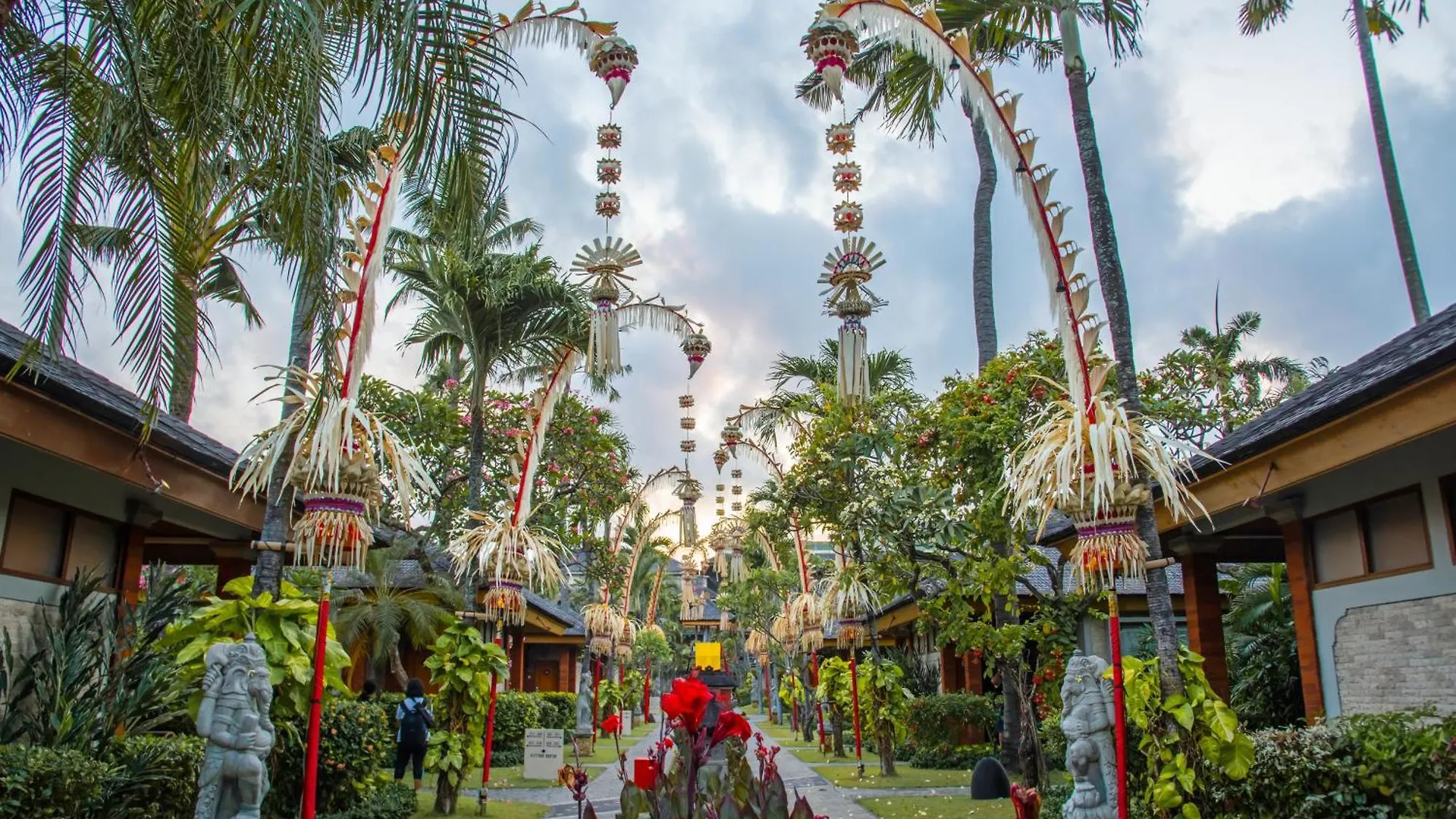 *****  Bali Mandira Beach Resort & Spa Легиан Индонезия