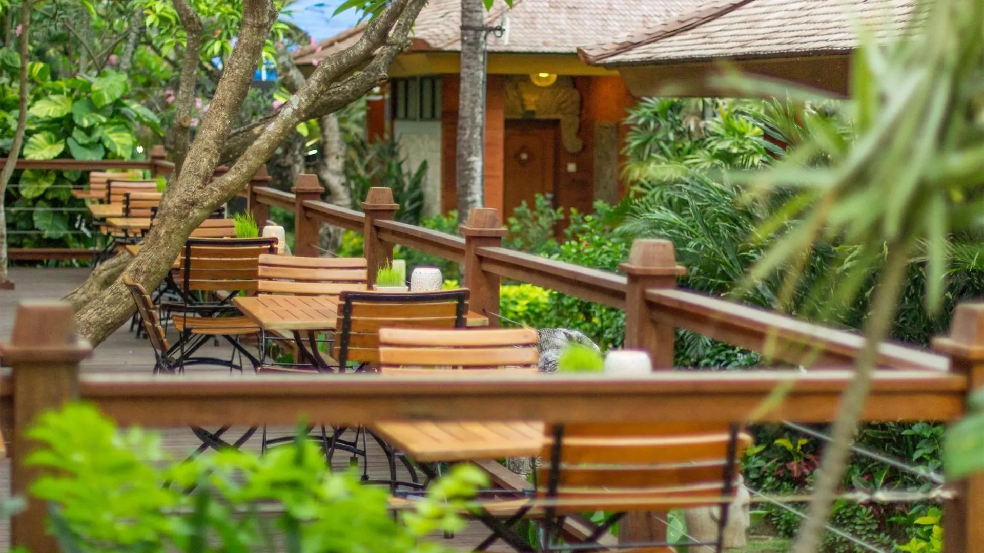 Bali Mandira Beach Resort & Spa Легиан 5*,