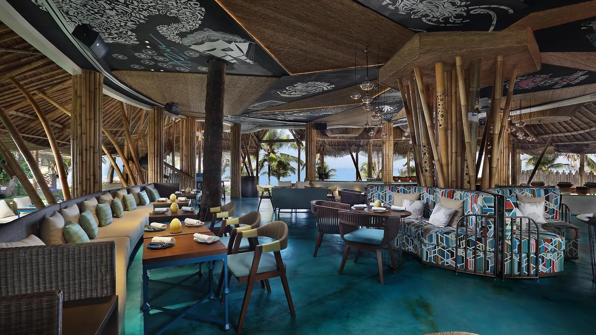 *****  Bali Mandira Beach Resort & Spa Легиан Индонезия