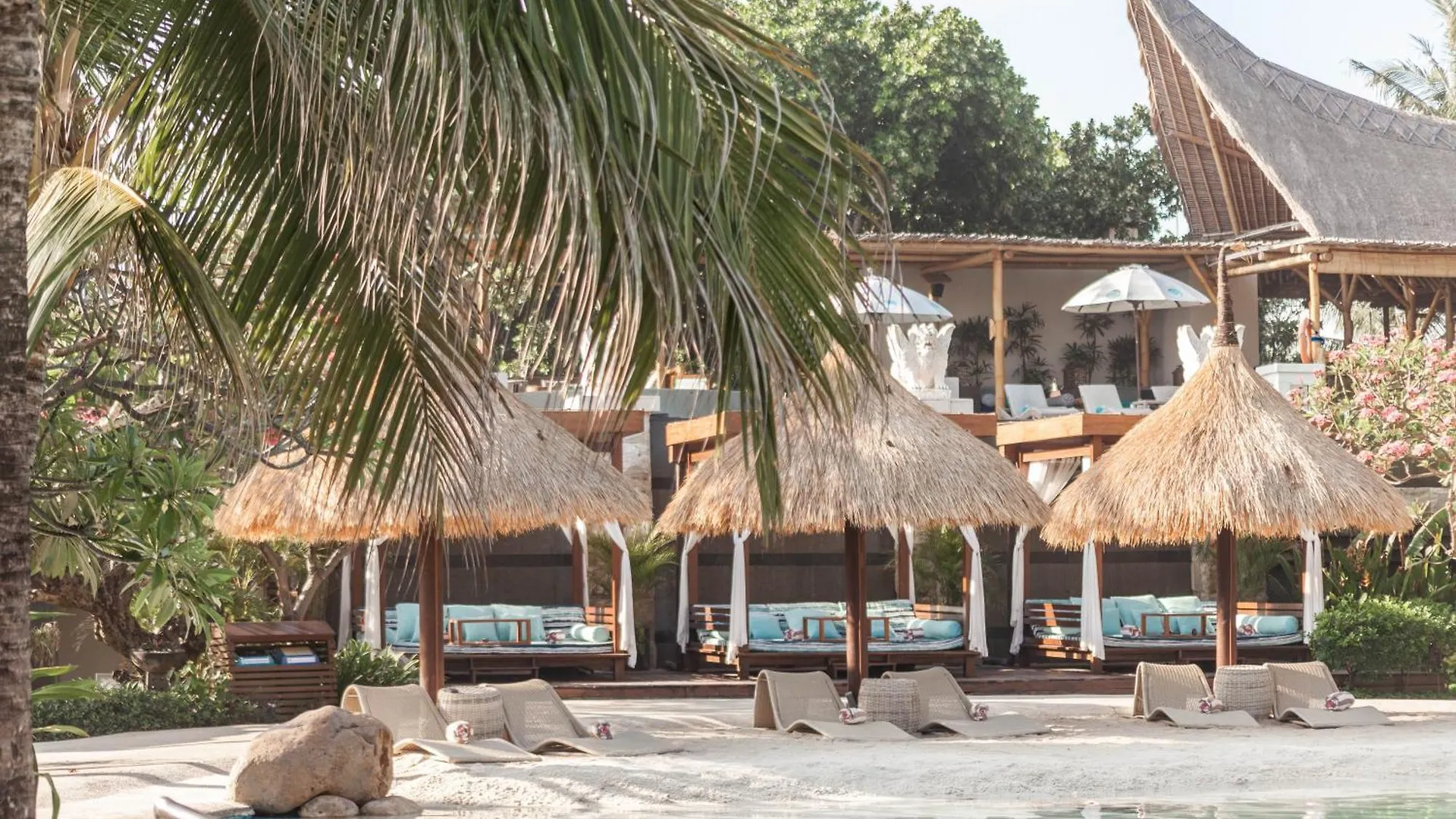 Bali Mandira Beach Resort & Spa Легиан
