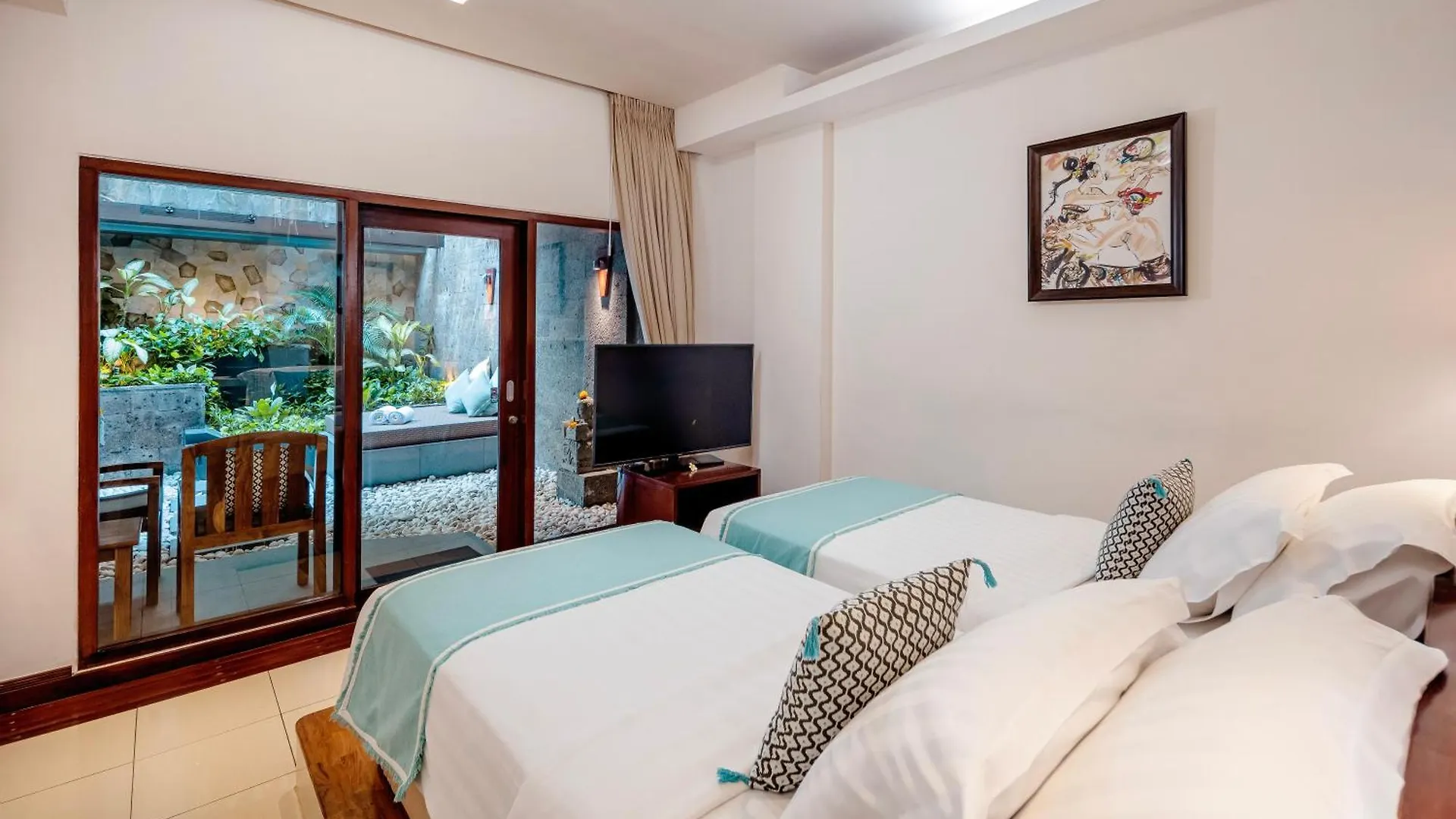 Bali Mandira Beach Resort & Spa Легиан